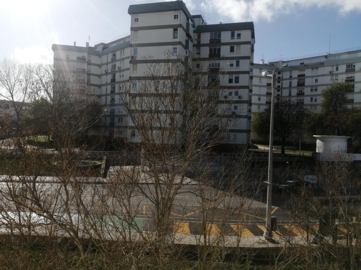 Appartamento Olivais Metro 1 Lisbona Esterno foto